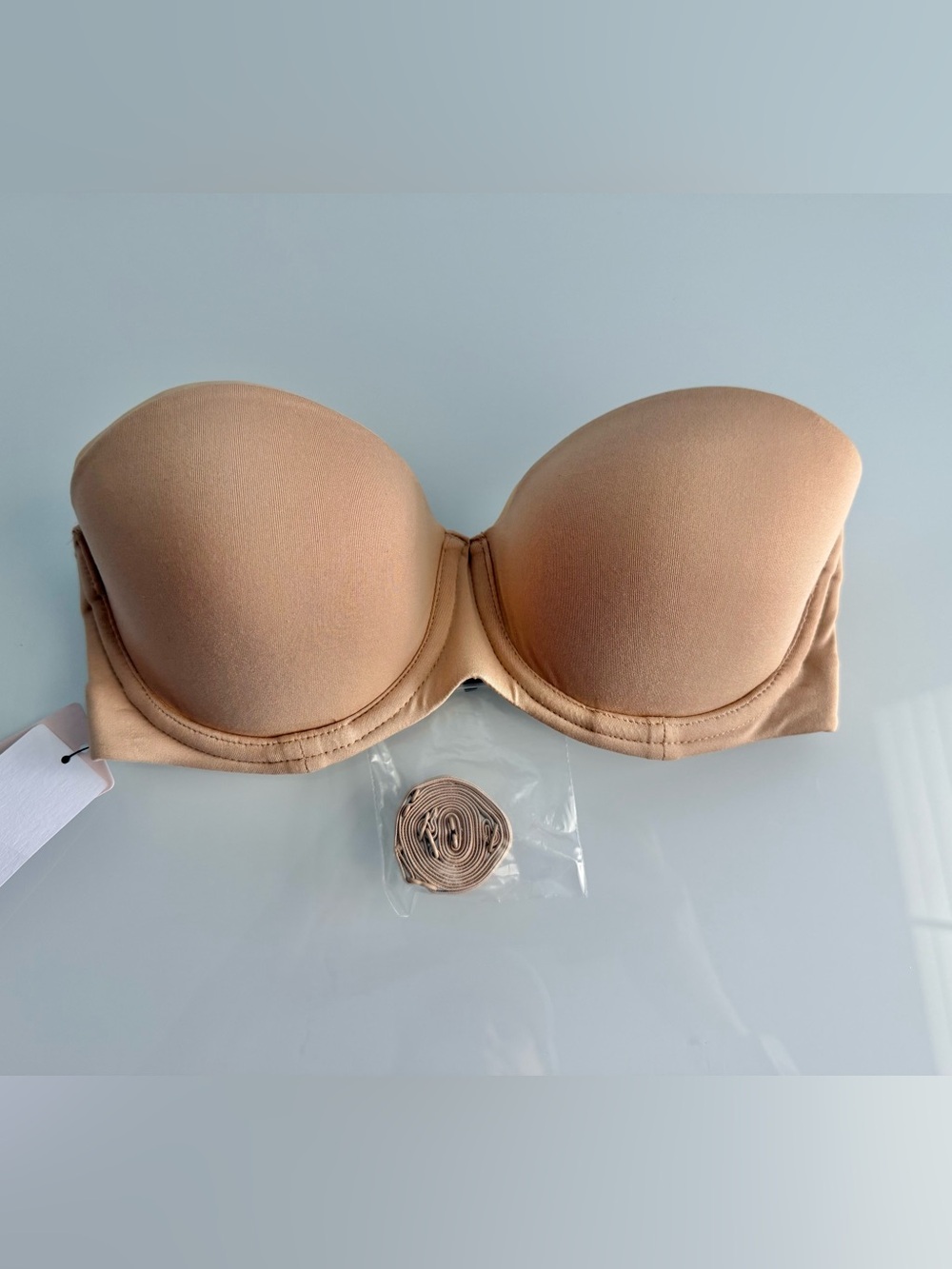 Calvin Klein Women’s Tan Lightly Lined Constant Strapless Bra QF5528 Size 30C